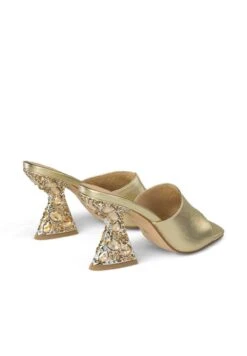 Alma En Pena Brouwerij - Sandalias - Dorado 7 Alma En Pena Brouwerij - Sandalias - Dorado -Alma En Pena Tienda 34f01ec963a84d59beea4ca96bb74a49