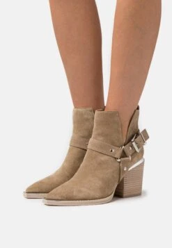 Alma En Pena Botines Camperos - Crosta Vison