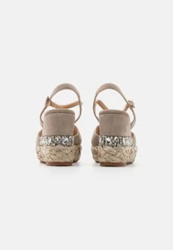 Alma En Pena Sandalias Con Plataforma - Taupe 11 Alma En Pena Sandalias Con Plataforma - Taupe -Alma En Pena Tienda 8ed7c3513d3348a4a52203214adc2fb0
